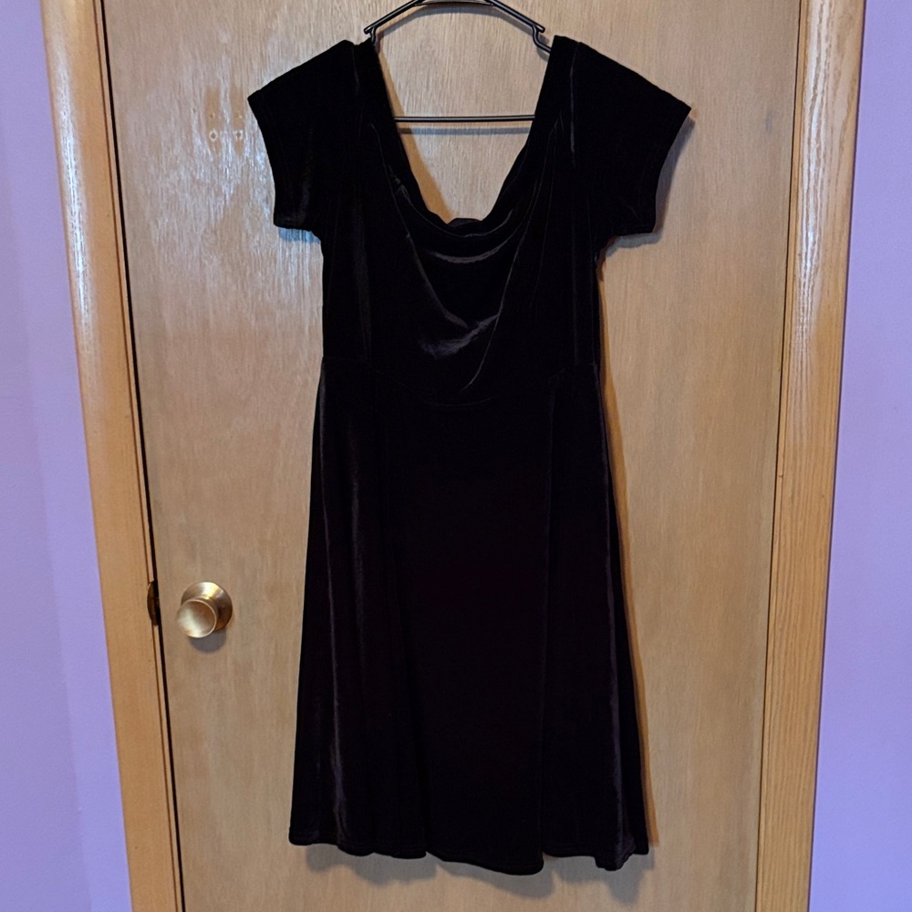 NWT Grace Karin Black Velvet Off-Shoulder Dress